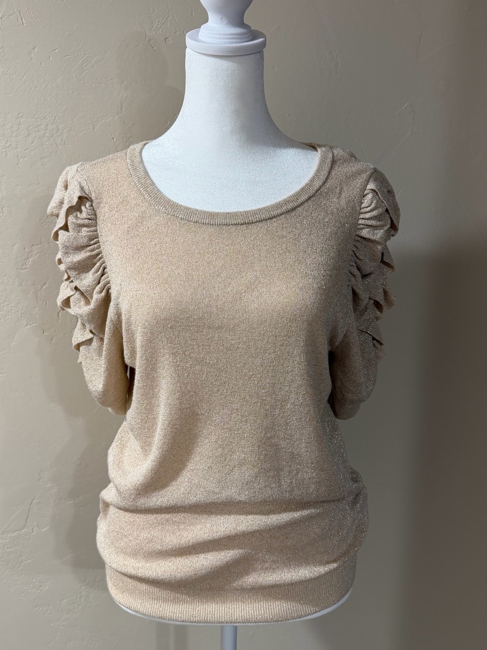 Express Gold Metallic Ruched Ruffle Short Sleeve Knit Top Sweater-Size Sm (NWOT)